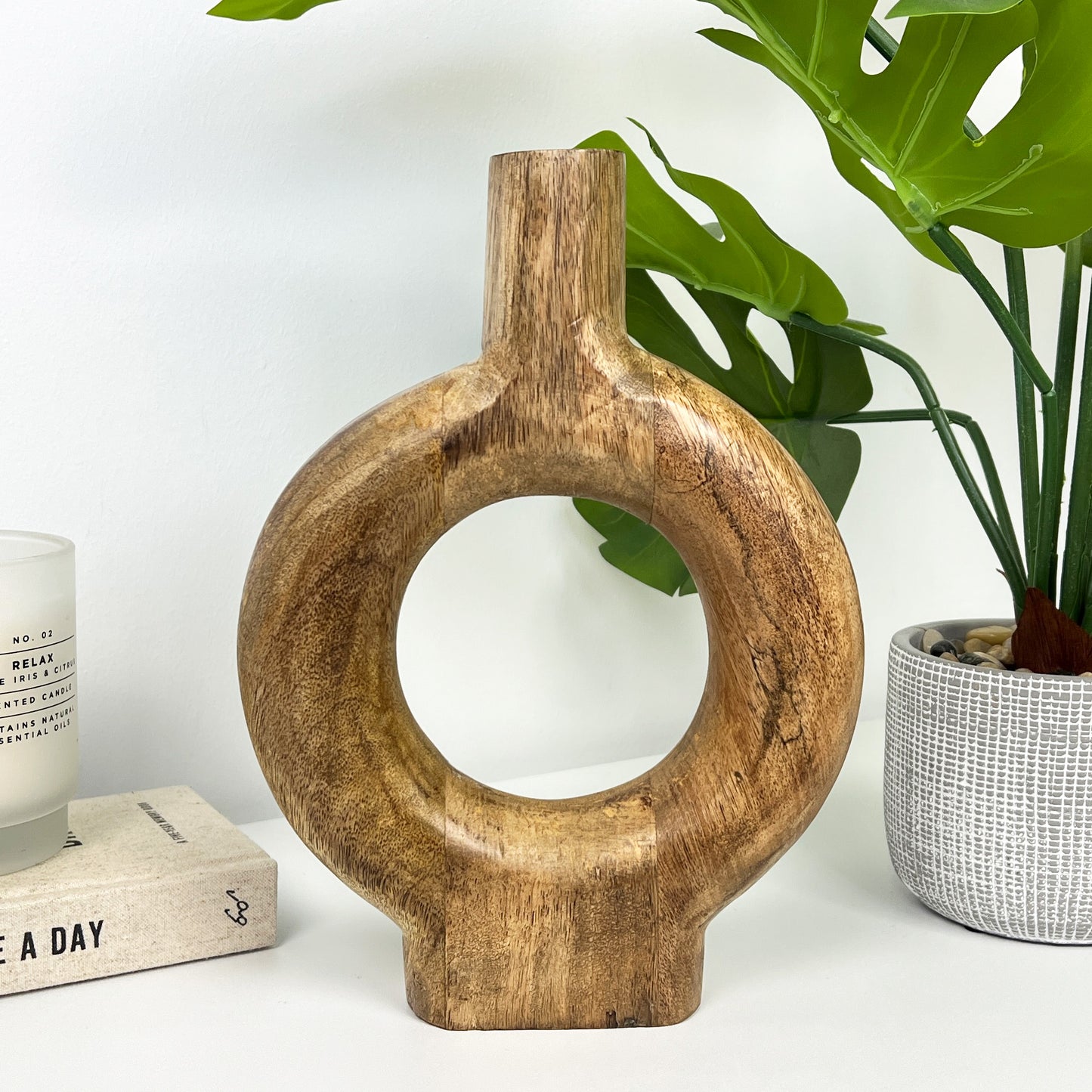 25.5cm Round Wooden Donut Vase