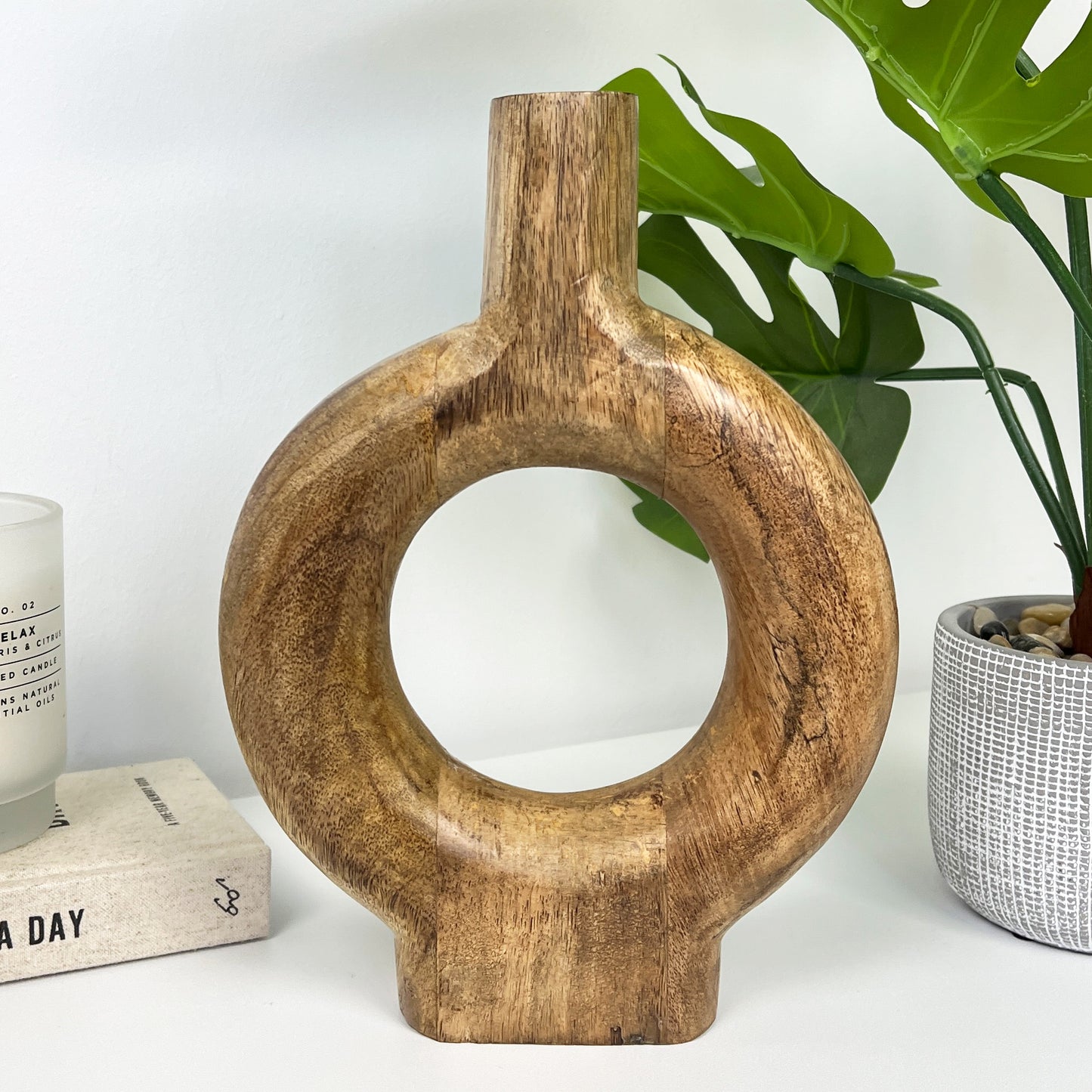 25.5cm Round Wooden Donut Vase