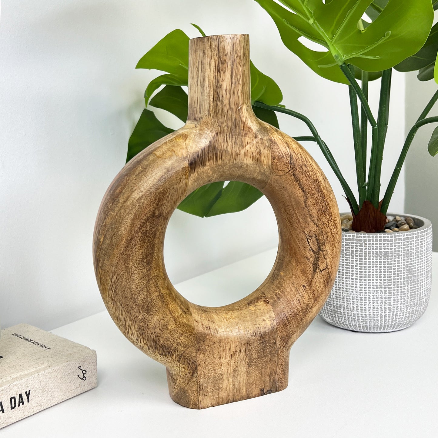 25.5cm Round Wooden Donut Vase