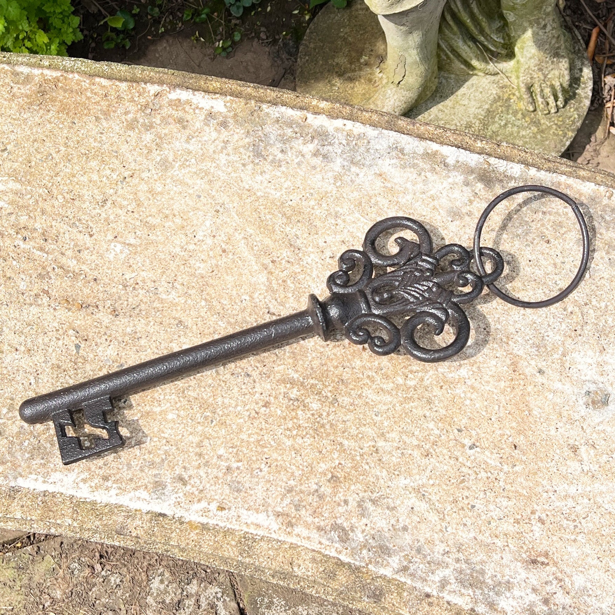 36cm Extra Large Decorative Cast Iron Key