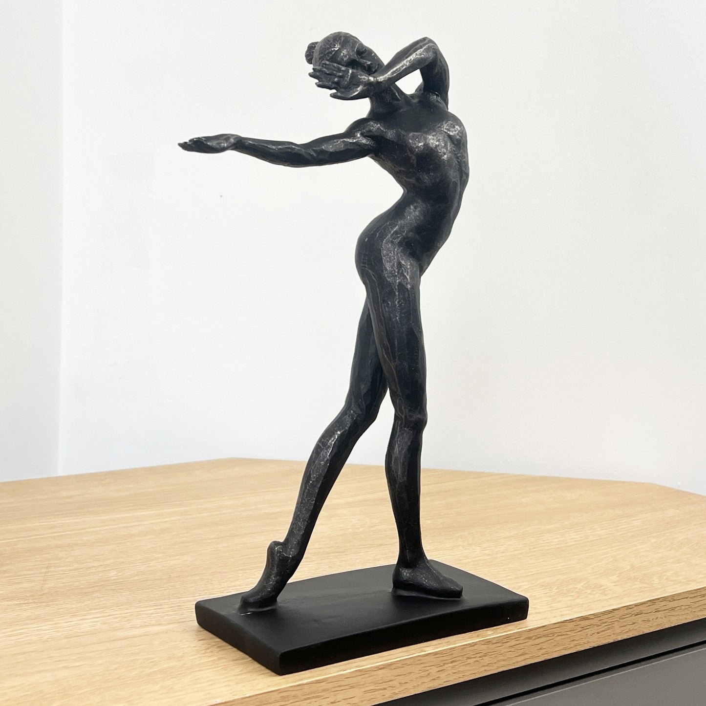 28.5cm Abstract Dancer Sculpture