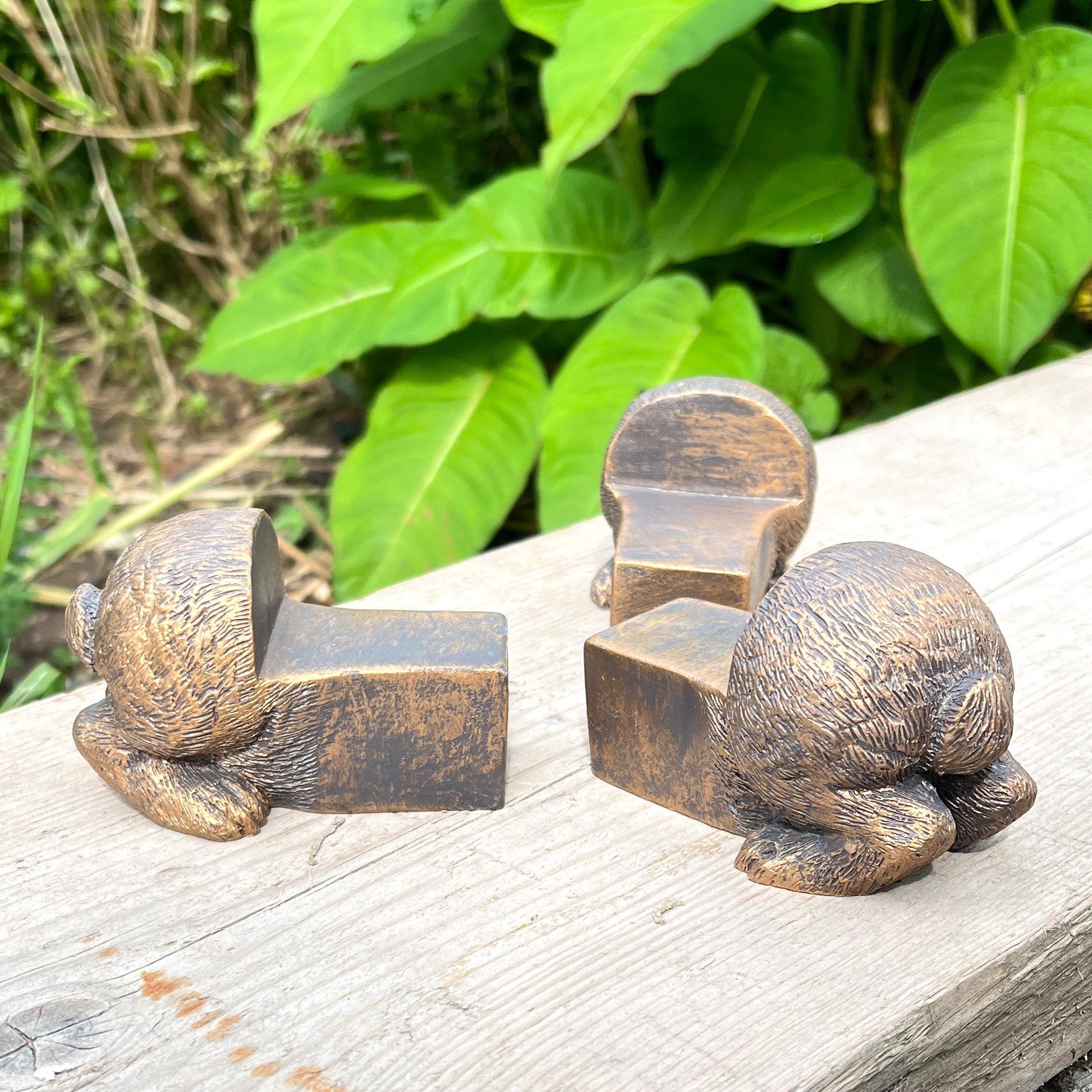 Set of 3 Rabbit Plant Pot Riser Feet - Bronze