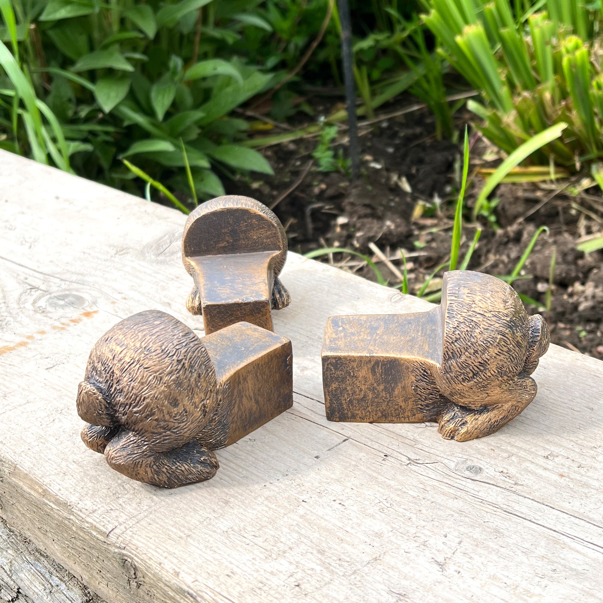 Set of 3 Rabbit Plant Pot Riser Feet - Bronze
