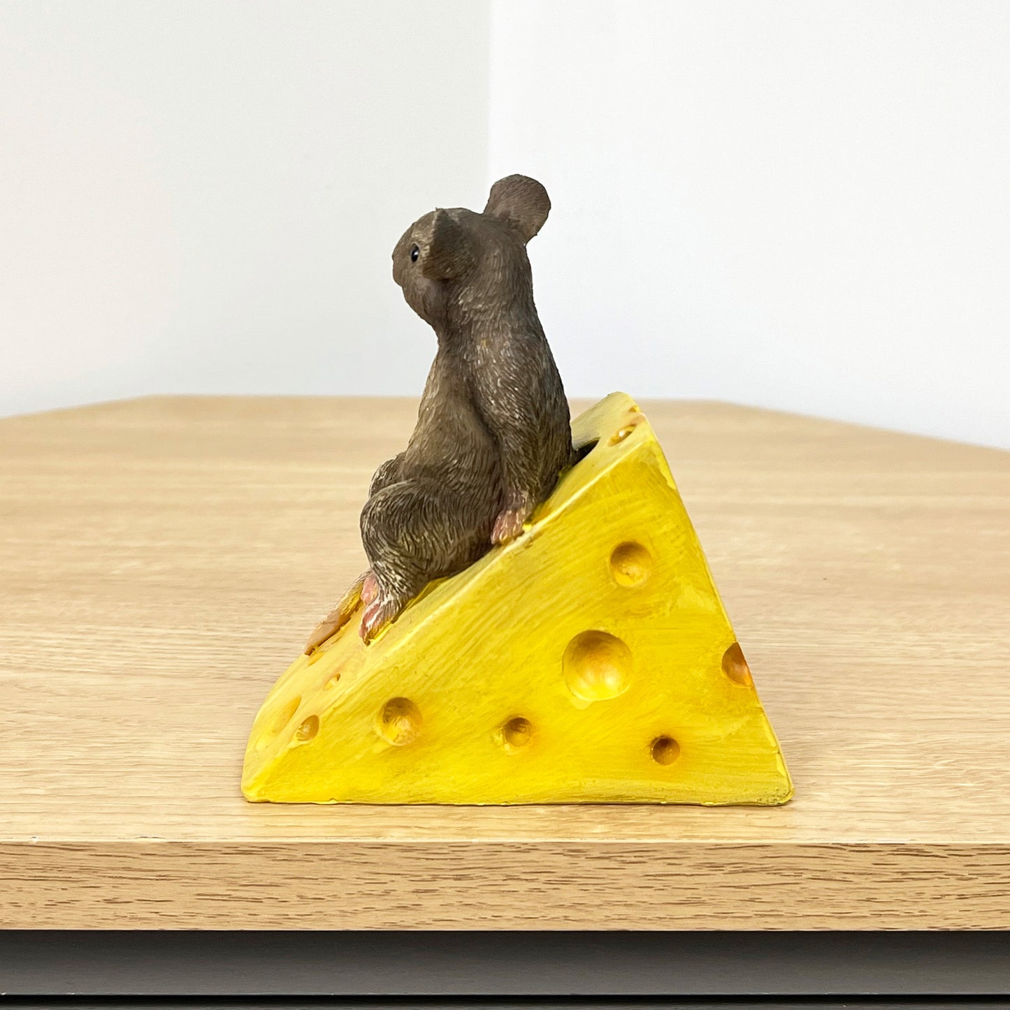 12.5cm Mouse on Cheese Ornament - Resin