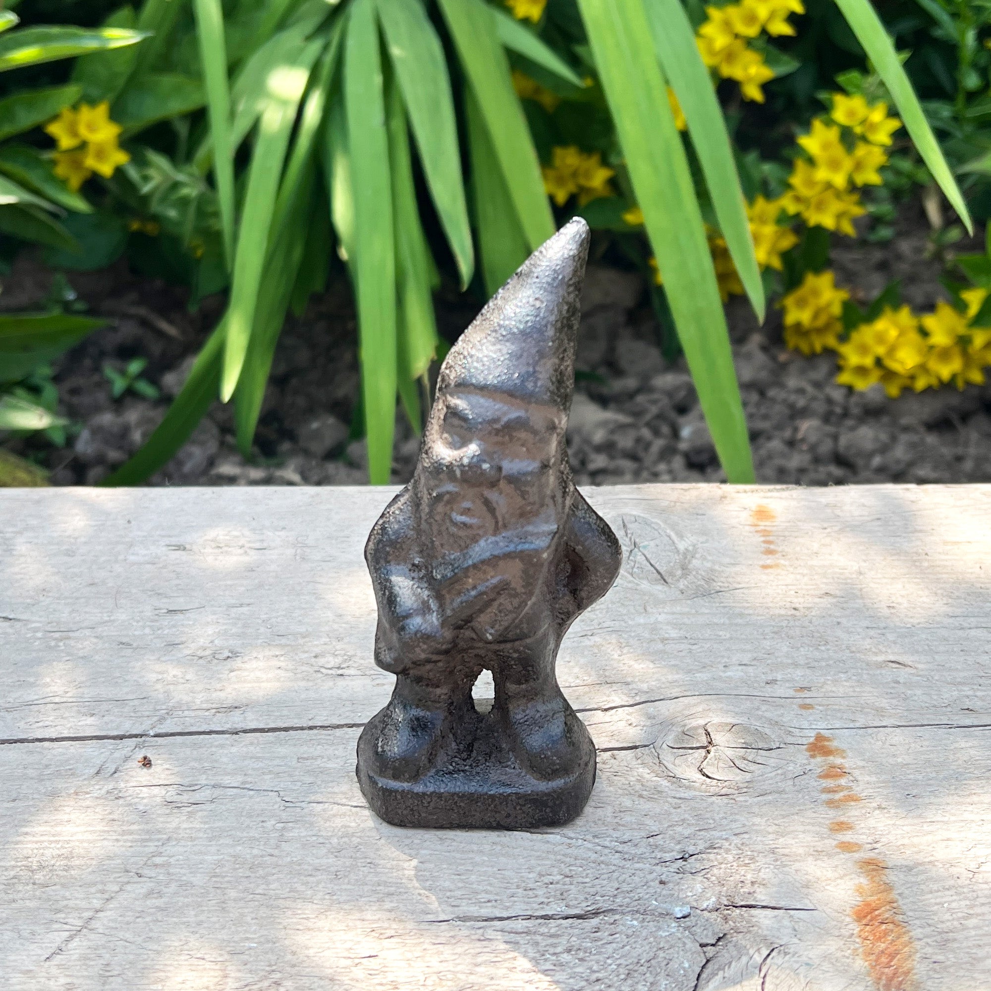 12cm Mini Gnome Garden Ornament - Cast Iron