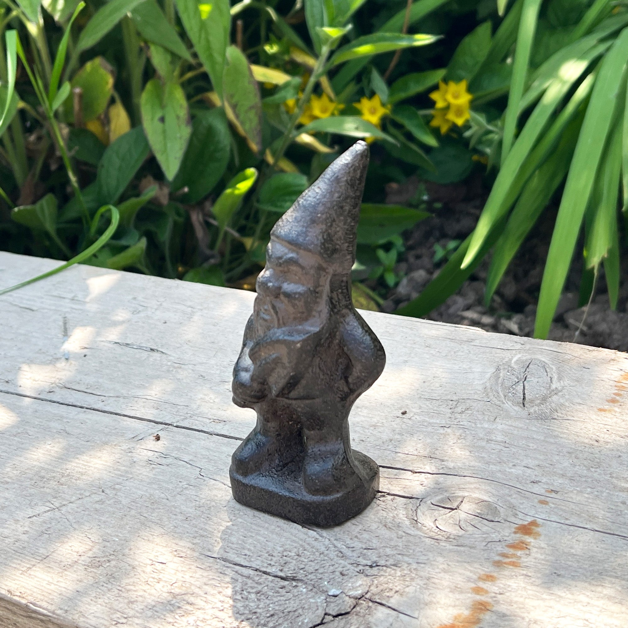 12cm Mini Gnome Garden Ornament - Cast Iron
