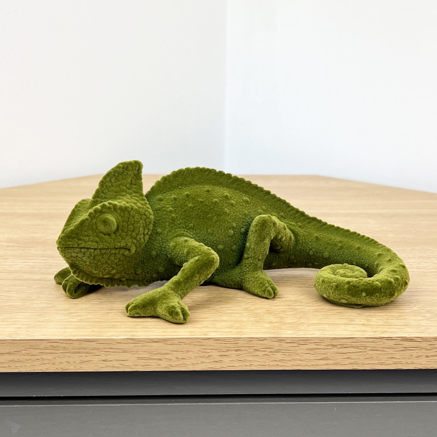 21cm Green Gecko / Lizard Ornament - Resin