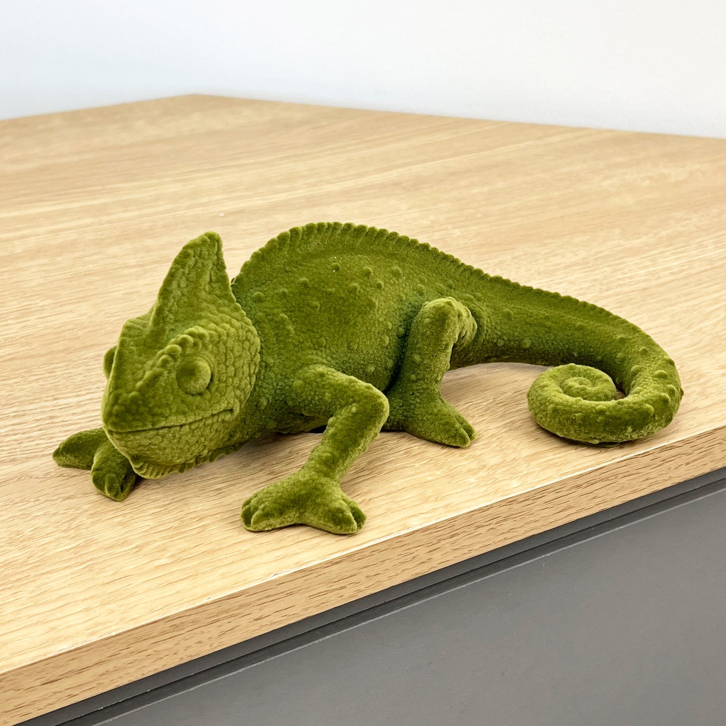 21cm Green Gecko / Lizard Ornament - Resin