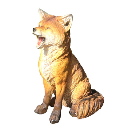 32cm Howling Fox Ornament - Resin