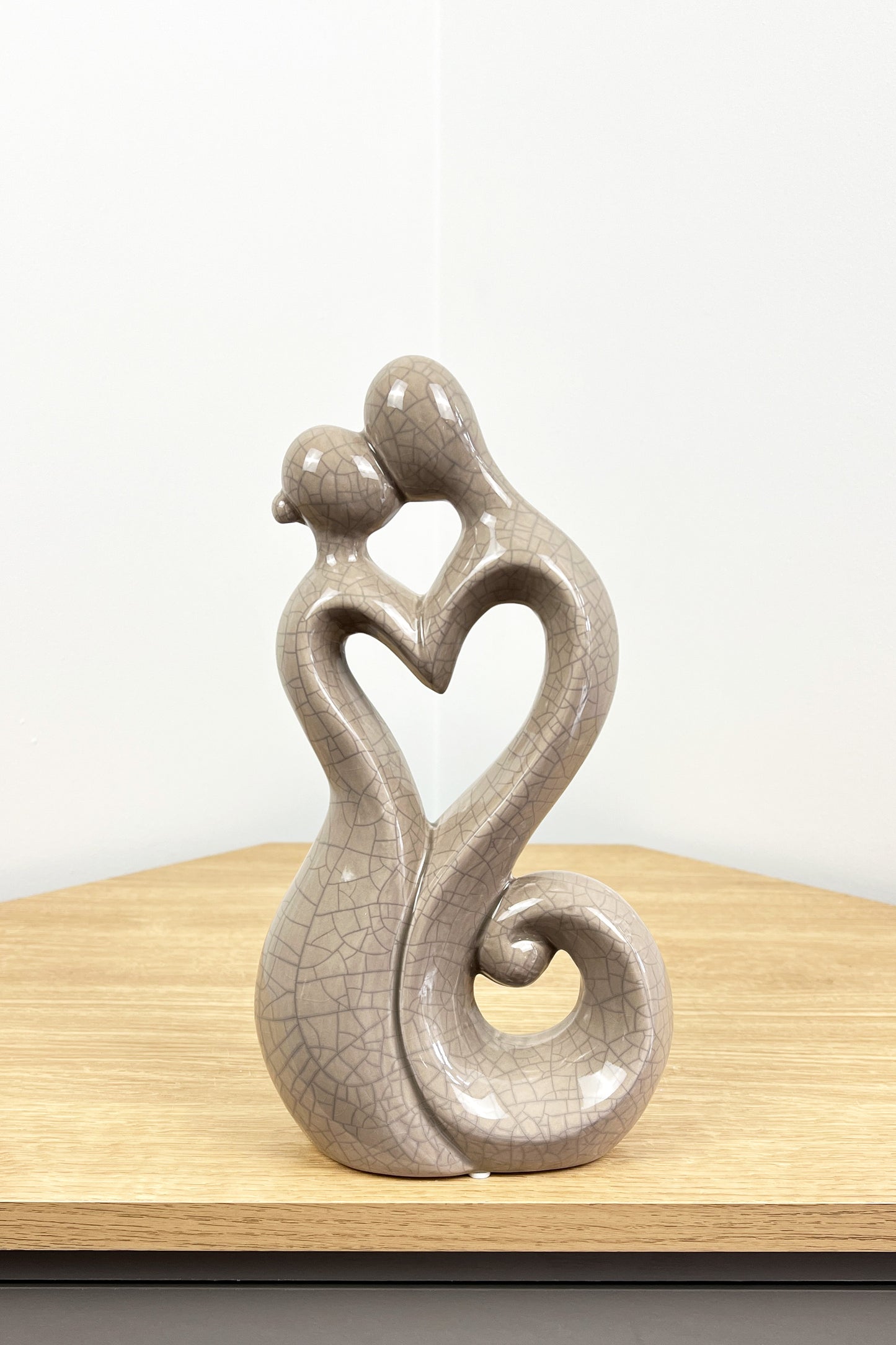 AbstractArtLoversSculpture-Taupe-Main