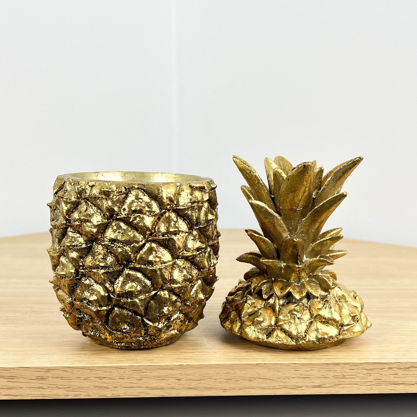 GoldPineappleOrnamentTrinketPot-BaseTop