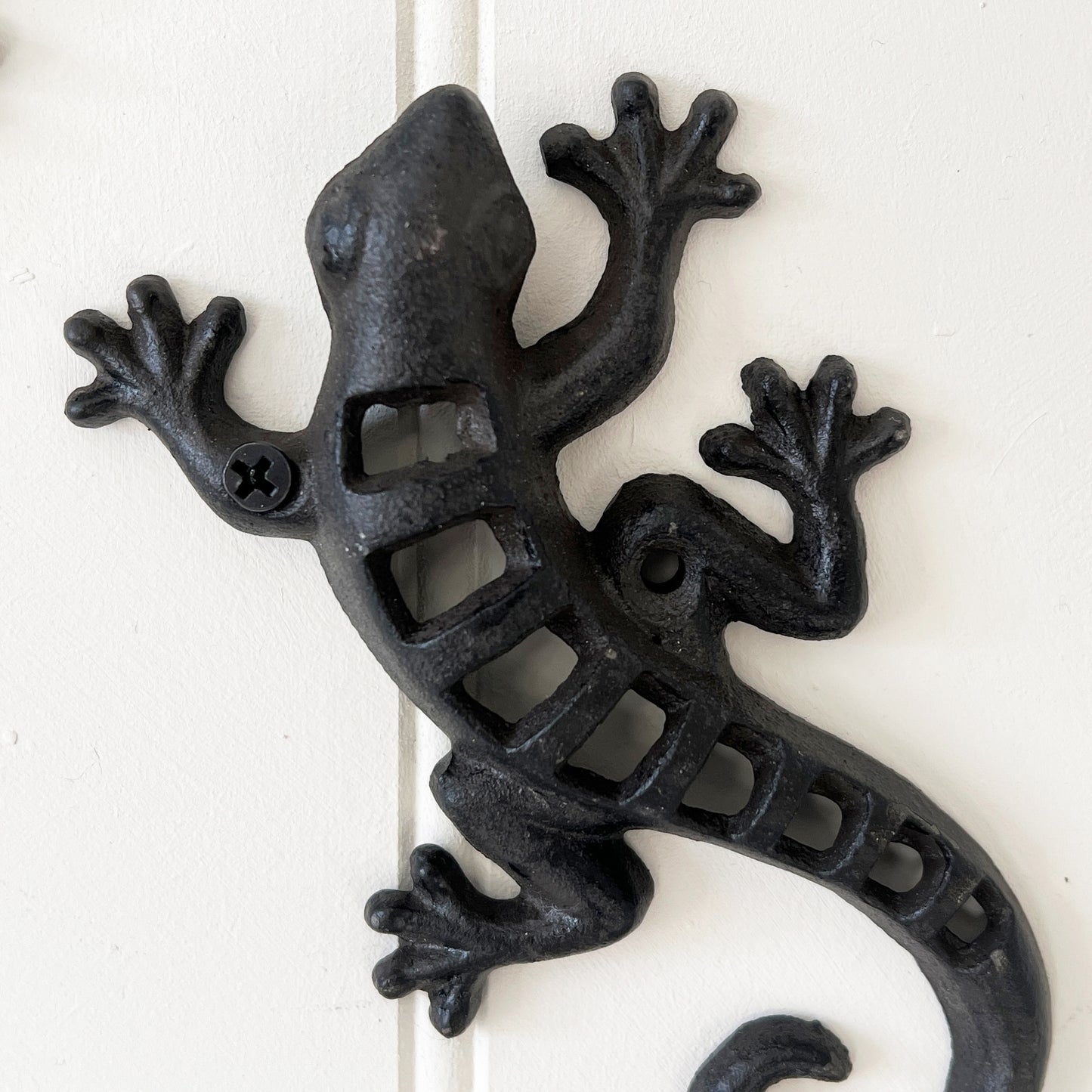 Wall Mounted Gecko - Cast Iron