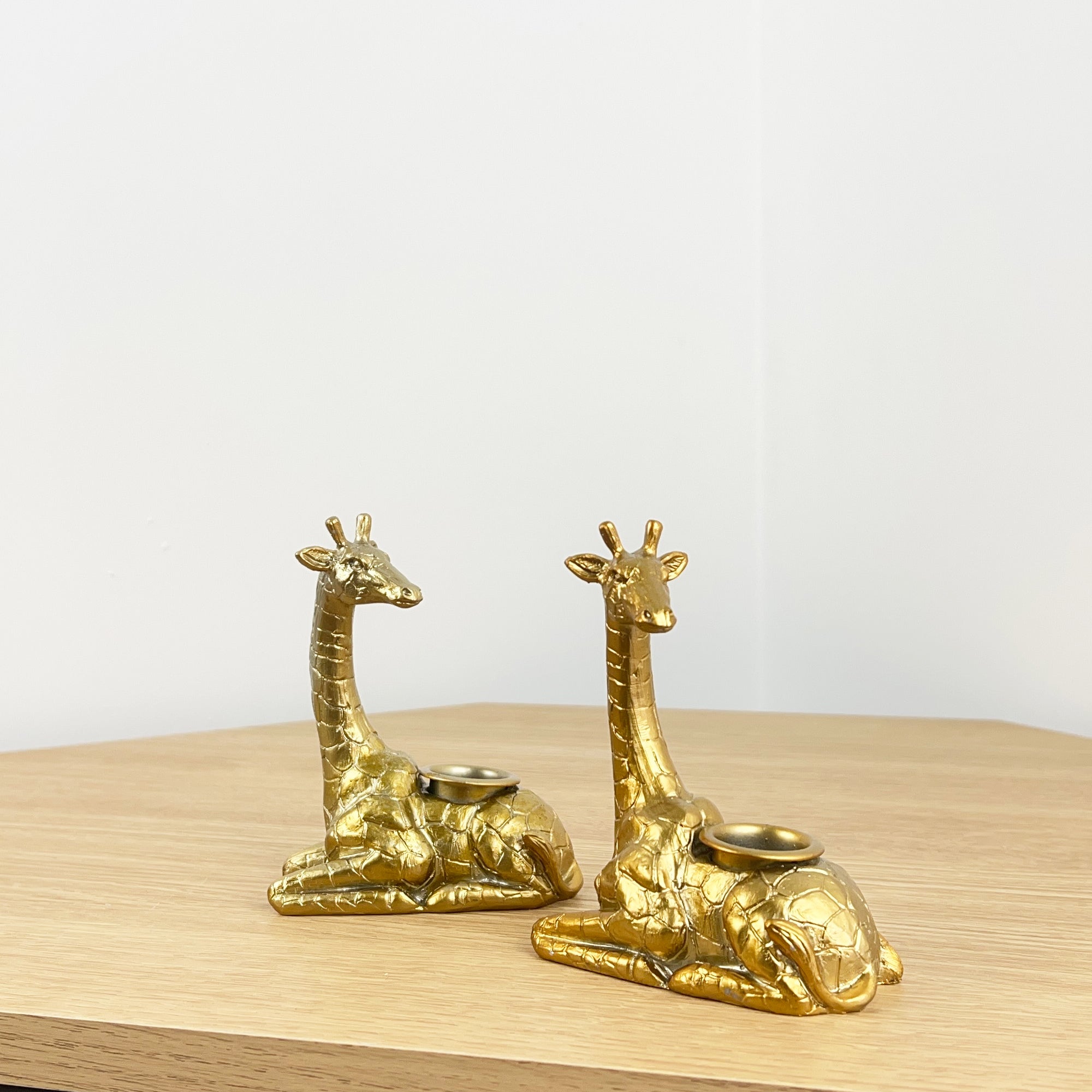 Giraffe Candle Holder - Resin Gold