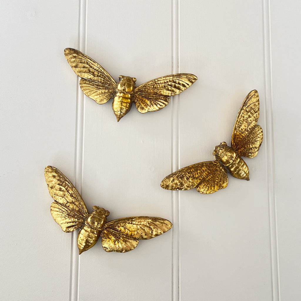 Rustic Wall Mounted Bee Decoration