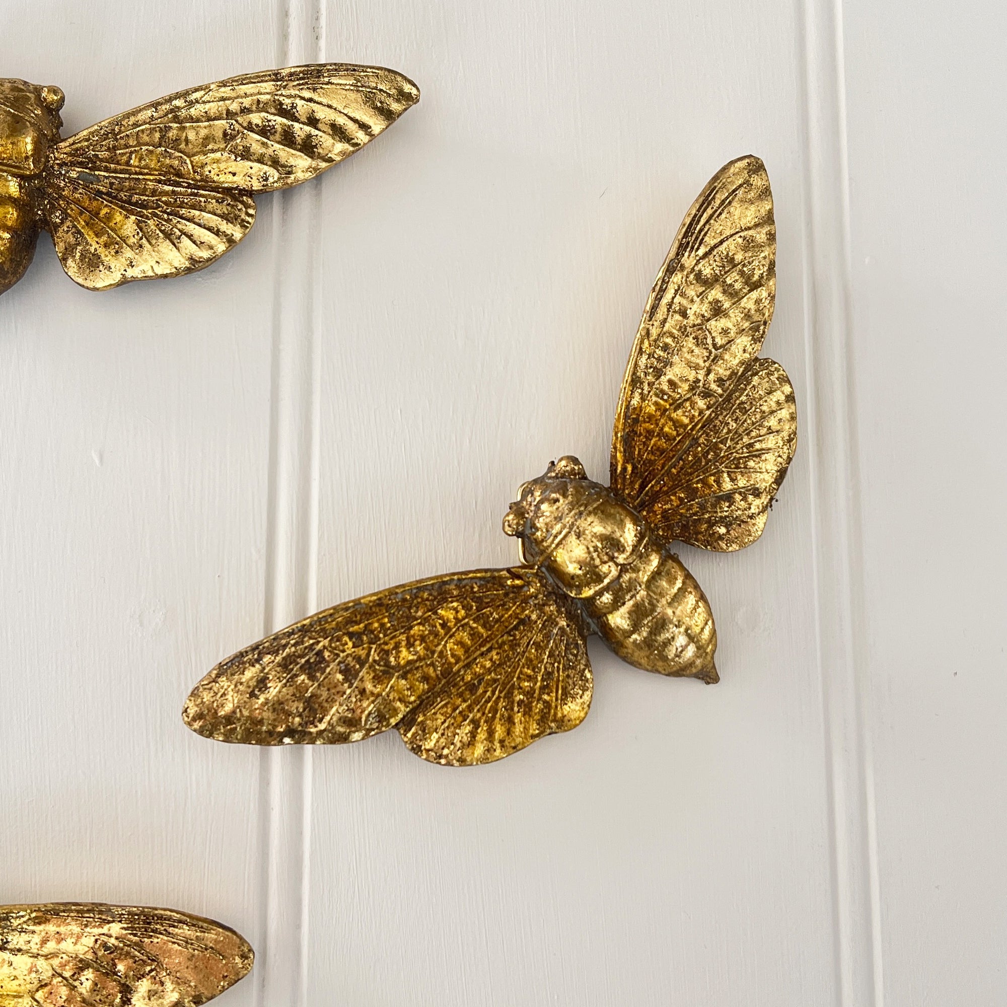 Rustic Wall Mounted Bee Decoration