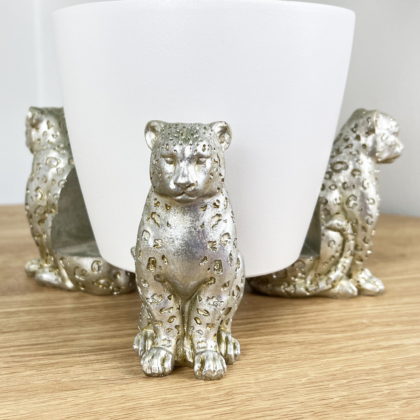 Snow Leopard Plant Pot Riser Feet