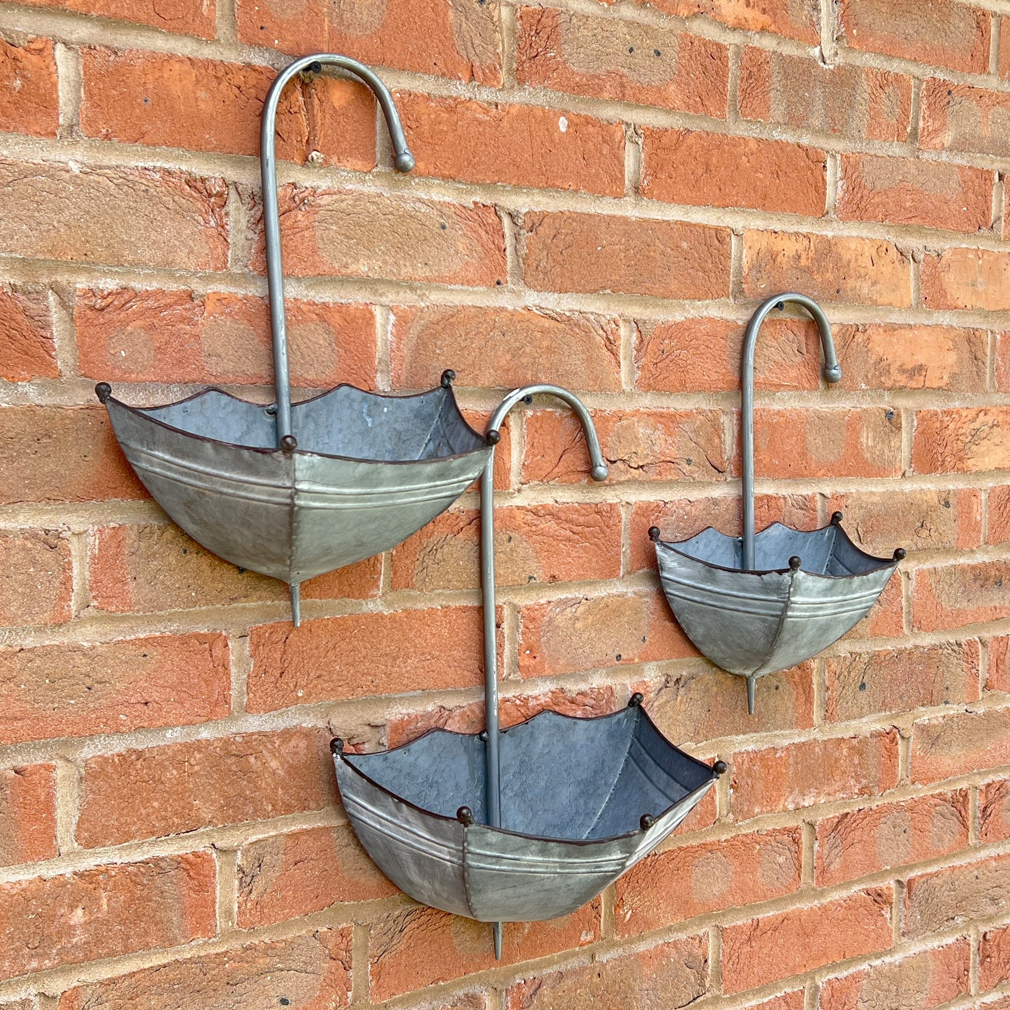 Set of 3 Umbrella Garden Wall Planters