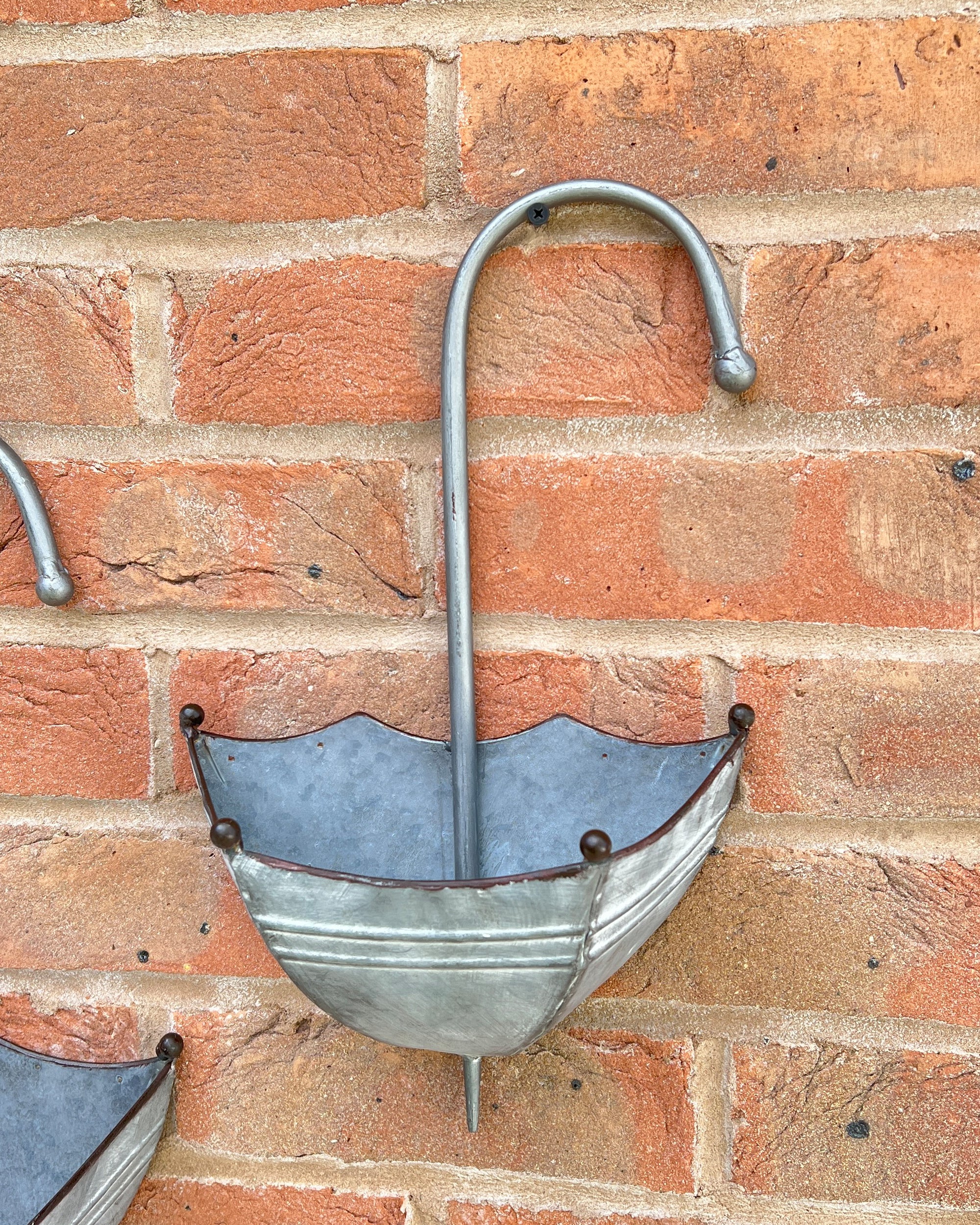 Set of 3 Umbrella Garden Wall Planters