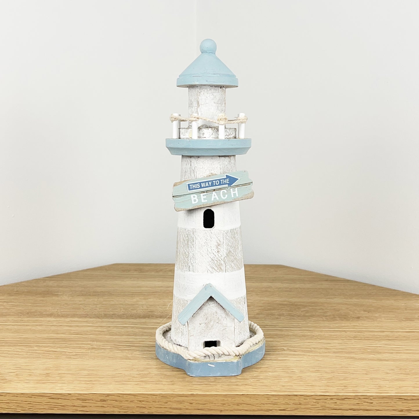 29cm 'This Way to the Beach' Lighthouse Ornament