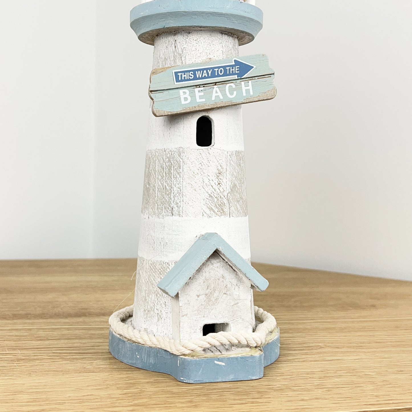 29cm 'This Way to the Beach' Lighthouse Ornament