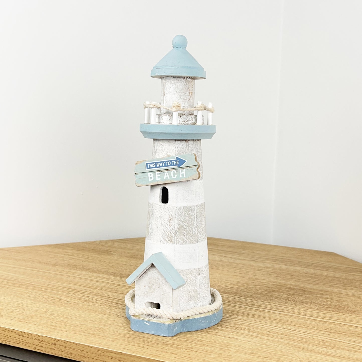 29cm 'This Way to the Beach' Lighthouse Ornament